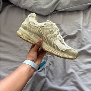 New Balance 2002R Protection Pack Distressed. worn once. fresh box/negotiable